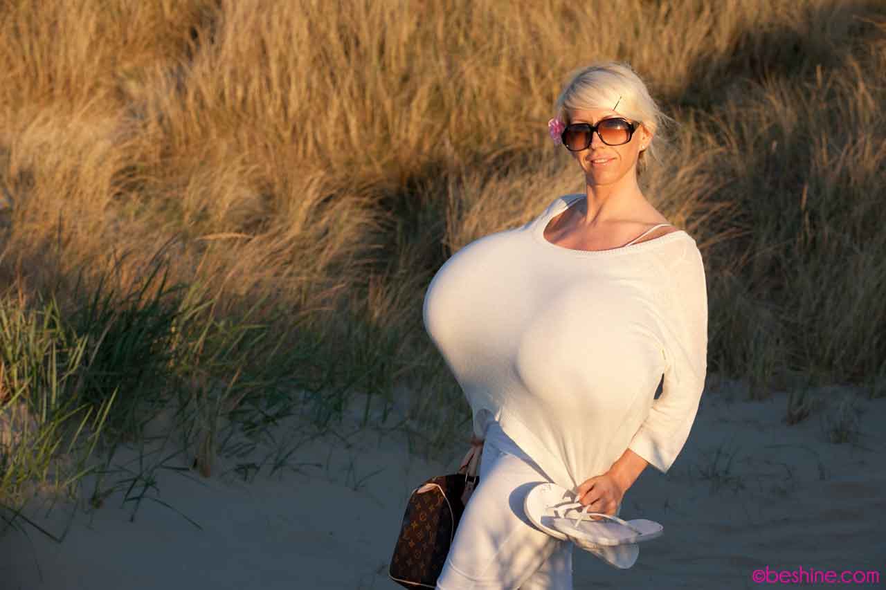 самая длинная грудь у женщин фото 73